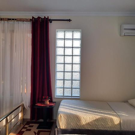 Villa 53 Tirana Bagian luar foto
