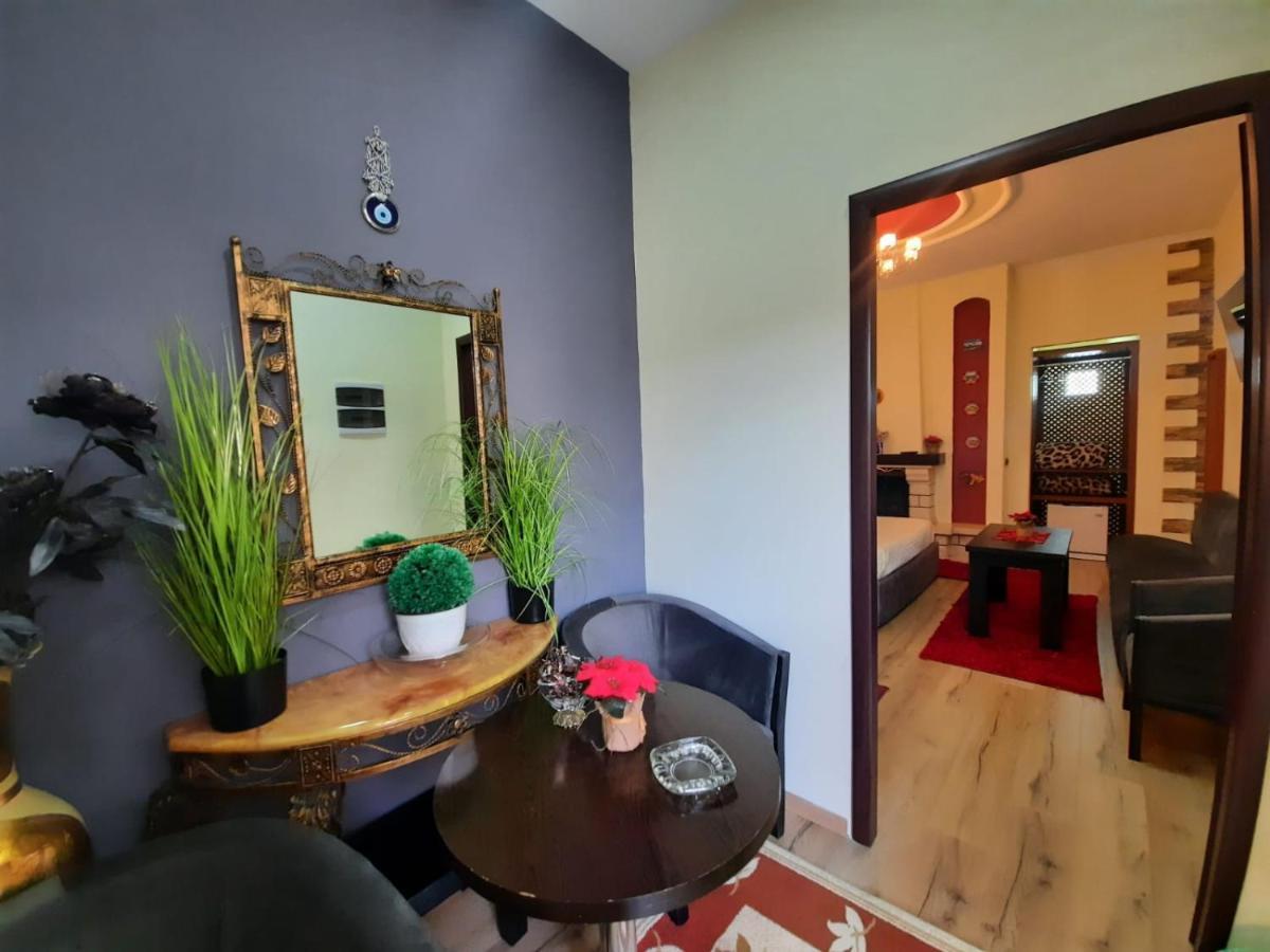Villa 53 Tirana Bagian luar foto