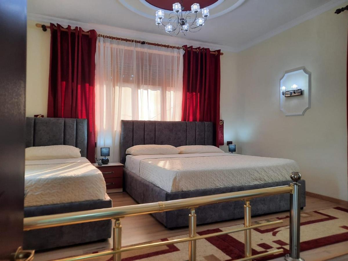 Villa 53 Tirana Bagian luar foto