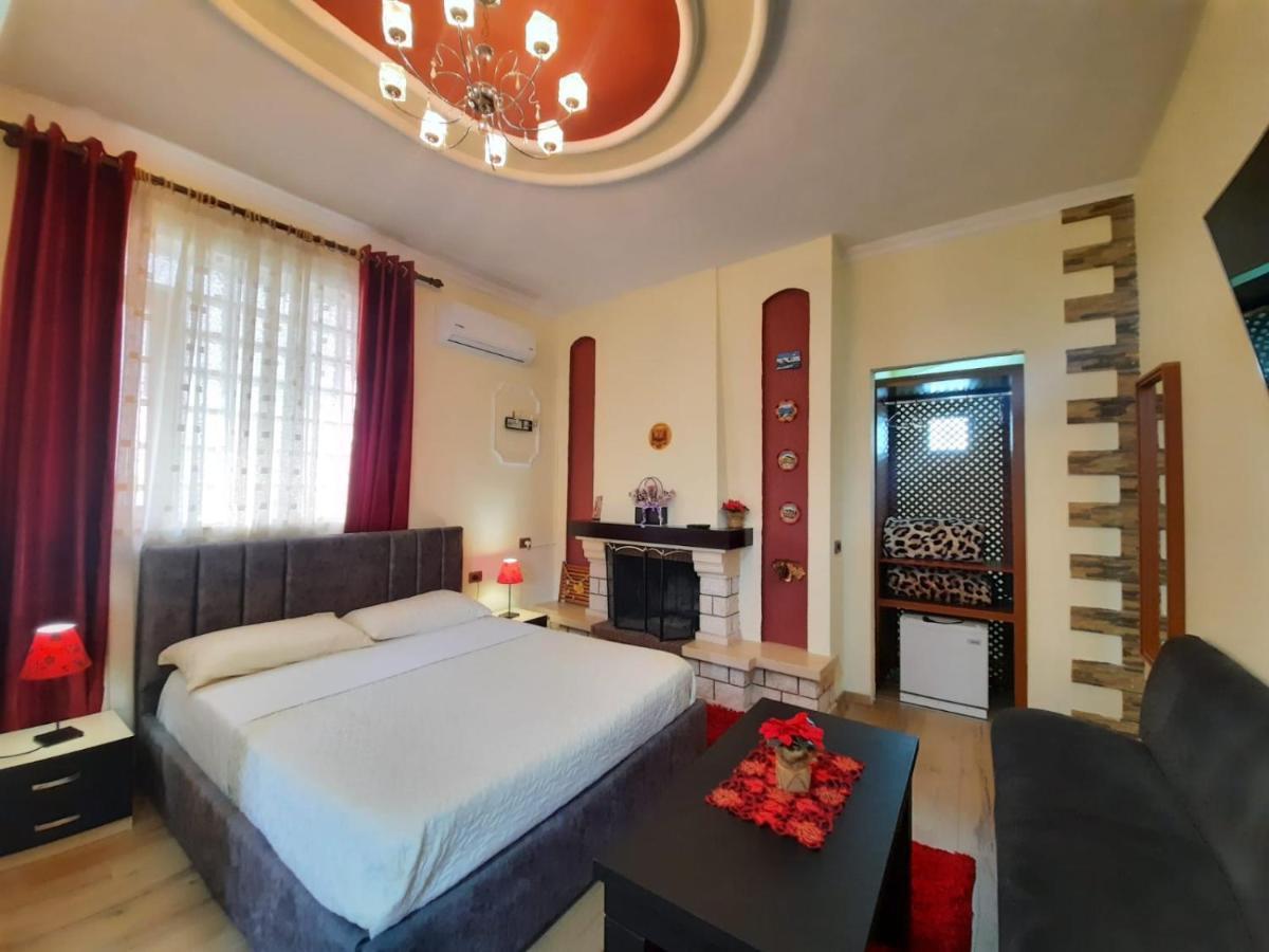 Villa 53 Tirana Bagian luar foto