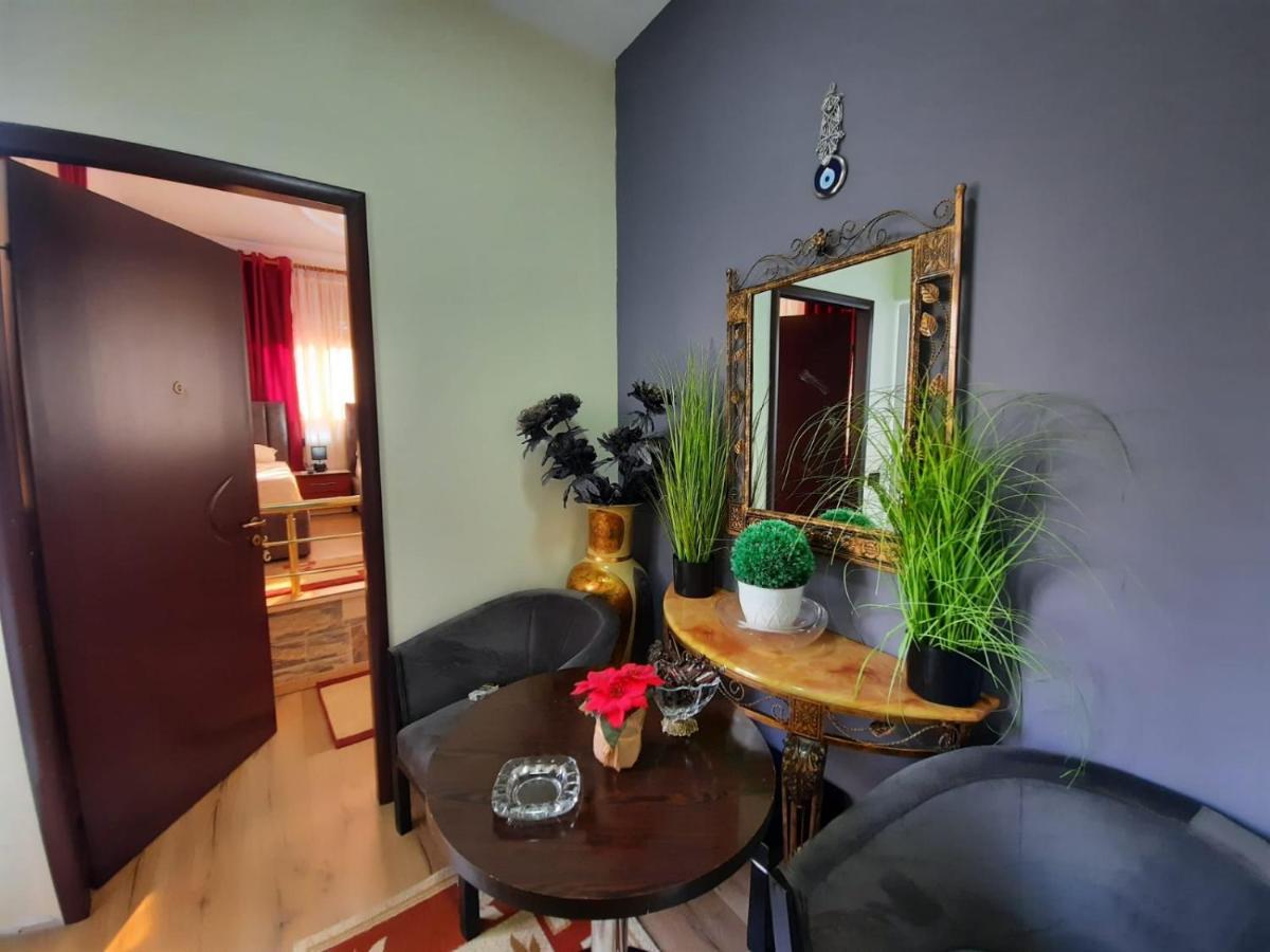 Villa 53 Tirana Bagian luar foto